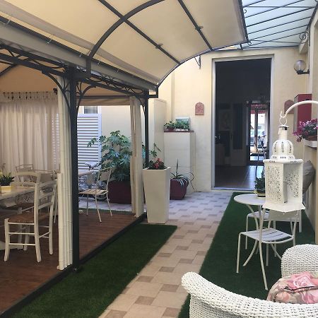 Hotel Internazionale Viareggio Exterior foto