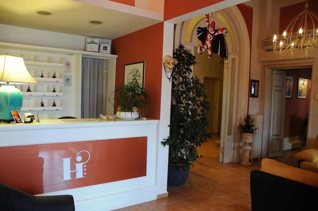Hotel Internazionale Viareggio Exterior foto